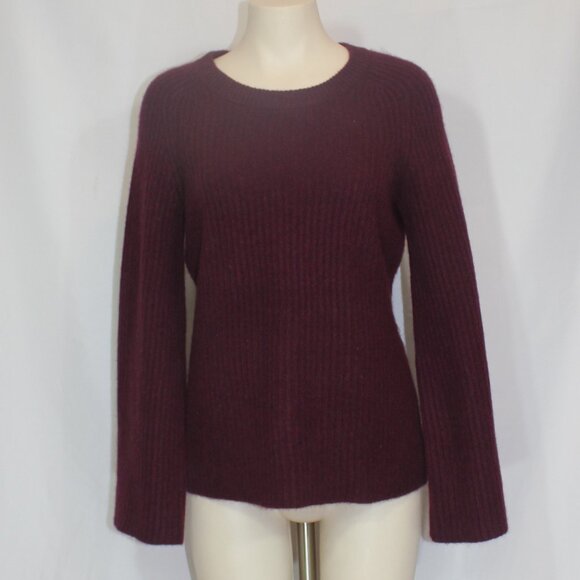 C BY BLOOMINGDALE'S CASHMERE Ribbed Crewneck Sweater  In Heather Burgundy size M - Picture 2 of 6